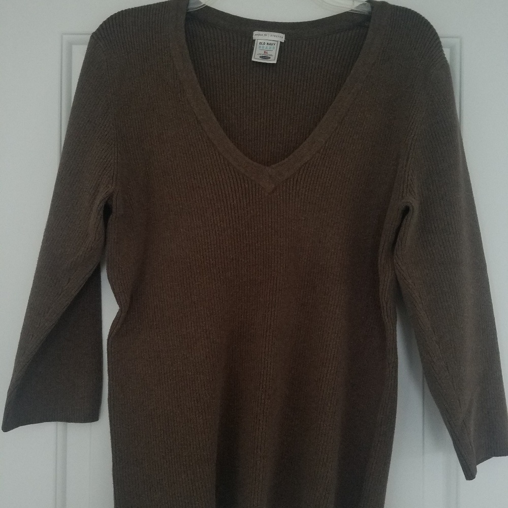 Old Navy sweater